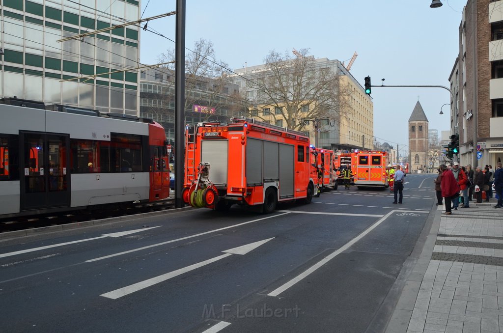 VU PKW Strab Koeln Mitte Pipinenstr Hohestr P002.JPG - Miklos Laubert